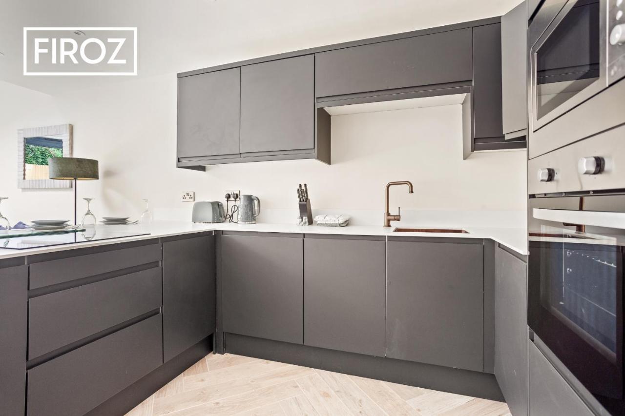 Spacious 4 Bedroom 3 Bath House For Families & Contractors With Free Parking, Fast Wi-Fi & Netflix By Firoz Property Management Leeds  Kültér fotó